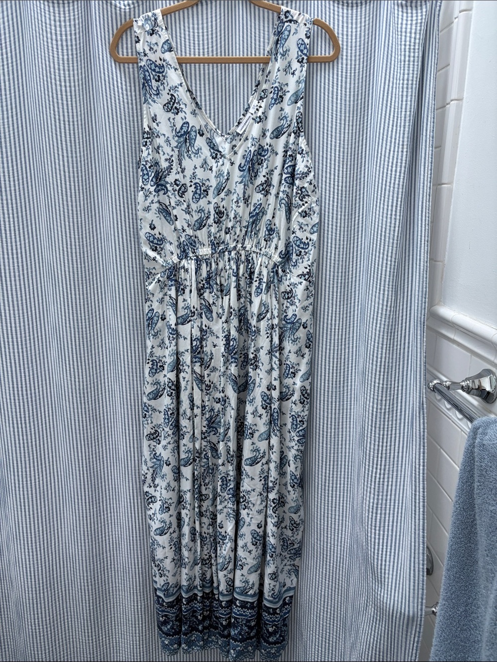 Women's Blue Paisley Maxi Dress - Sleeveless V-Neck Lucky Brand 2x